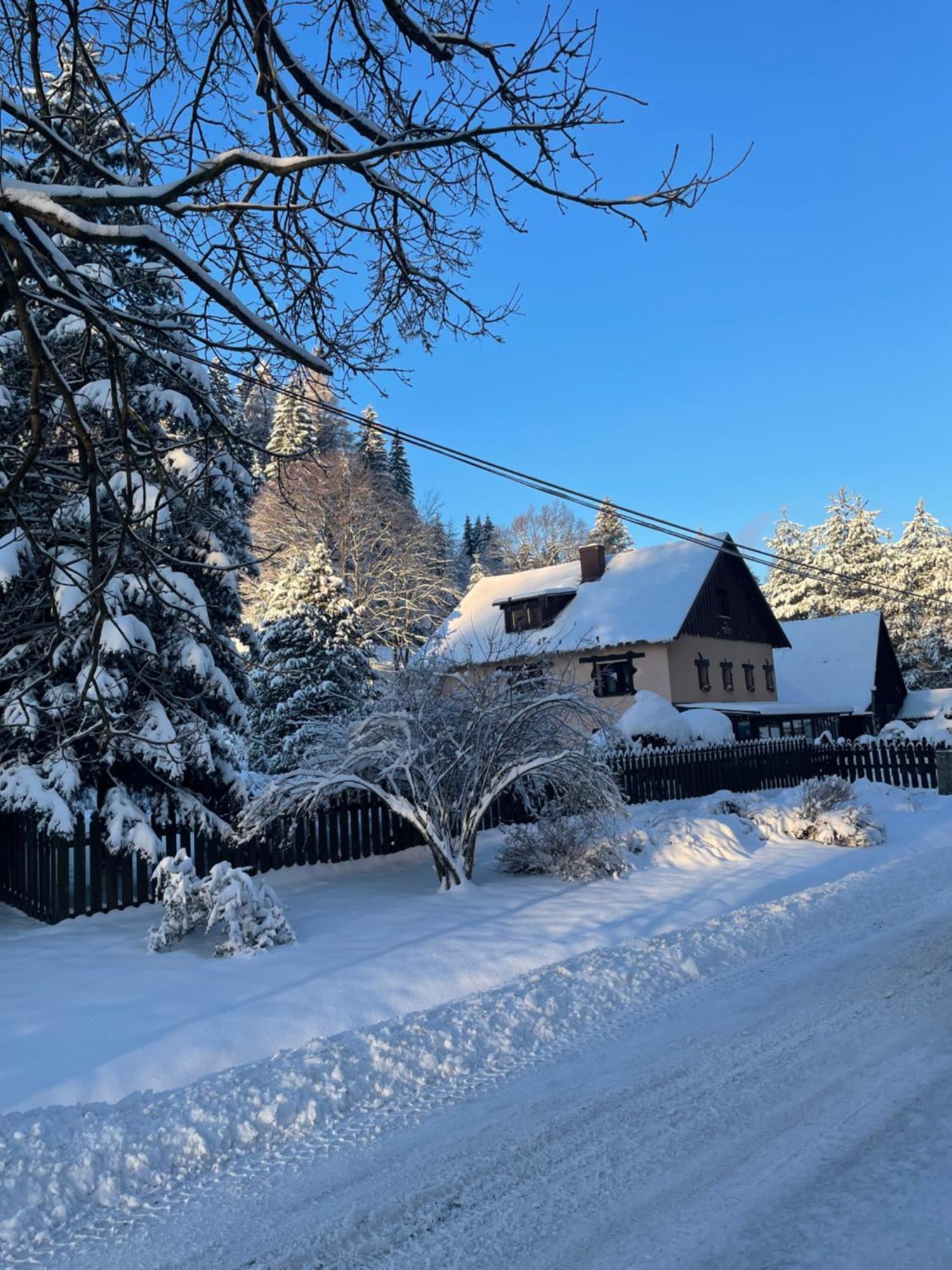 Ranczo Frodyma Bed & Breakfast สโตรเนีย ชล็องสเกีย ภายนอก รูปภาพ