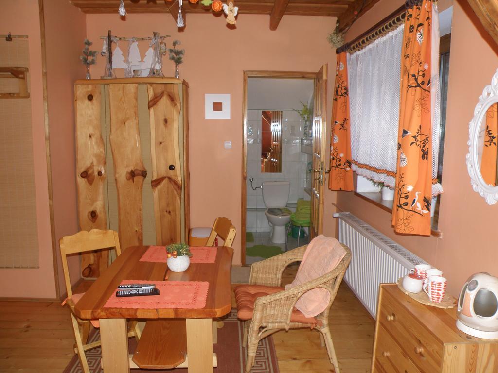 Ranczo Frodyma Bed & Breakfast สโตรเนีย ชล็องสเกีย ภายนอก รูปภาพ